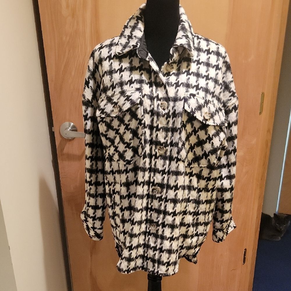 SO Black and White Houndstooth Jacket